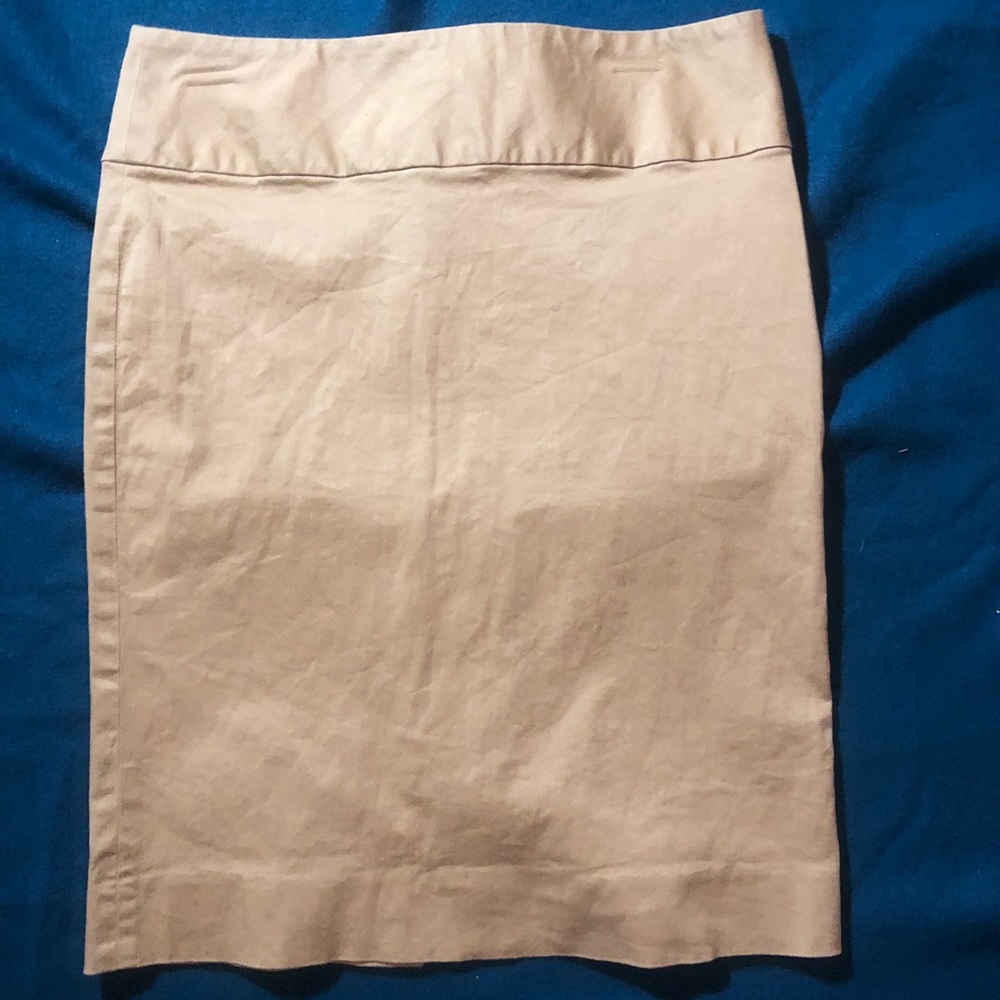 Issac Mizrahi Khaki skirt size 6